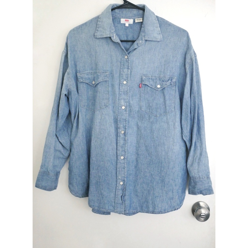 Levi’s Chambray Overshirt w/ side pockets